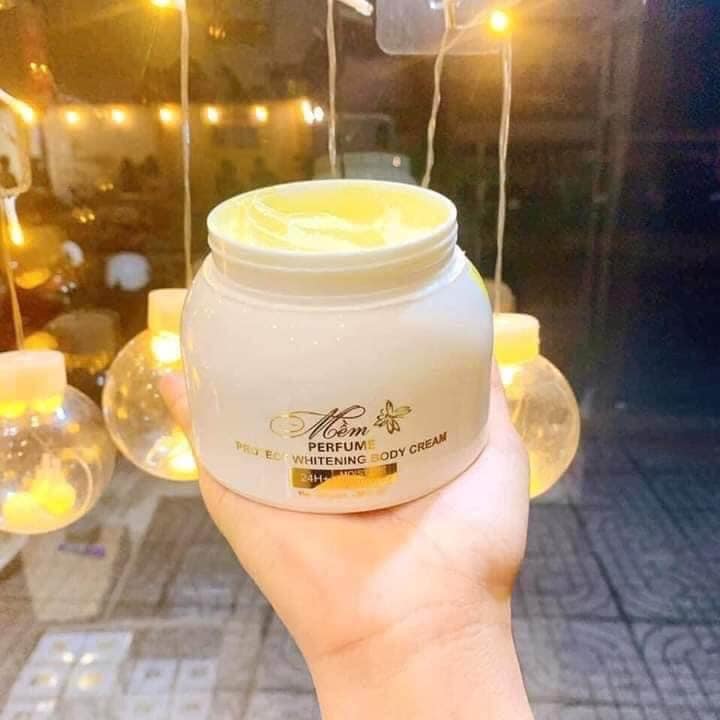 Kem mềm nước hoa 2020