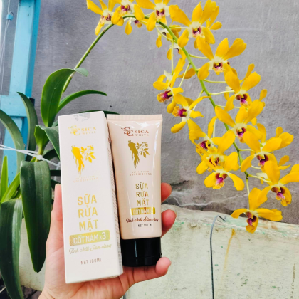sữa rửa mặt cốt nám Sica White Cung cấp dưỡng chất giúp trẻ hóa da